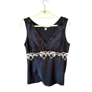 Cato Black Satin Empire Waist Babydoll Lace Trim Top Size Large (Fits‎ like Med)